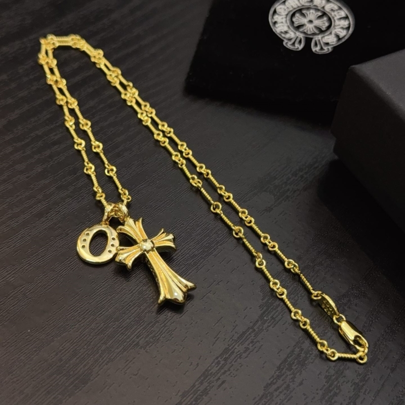 Ch*0me He**ts necklaces